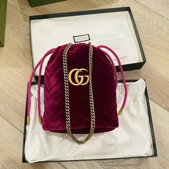 NIB Authentic Gucci  Velvet Matelasse Mini GG Marmont 2.0 Bucket Bag purple - Picture 1 of 3